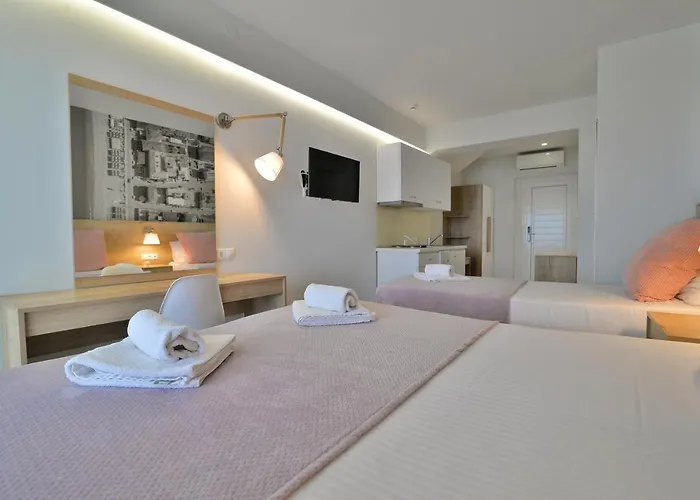 Nefeli Apartments